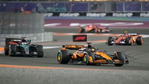 Formel 1: Geschenkter Sieg: Norris lässt Teamkollege Piastri jubeln