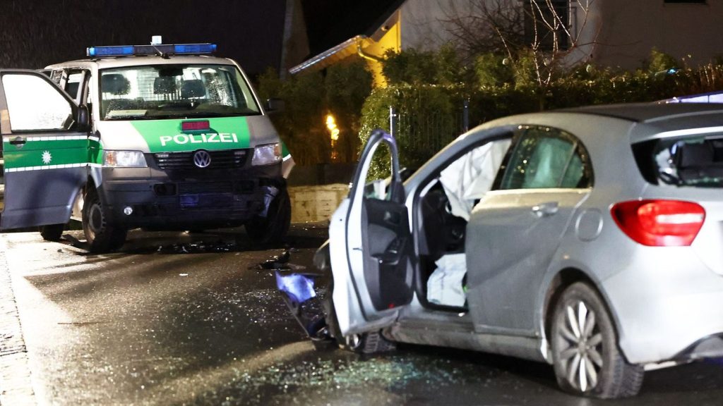 Verletzte Polizisten: Polizei stoppt mutmaßliche Unfallfahrerin mit Schüssen