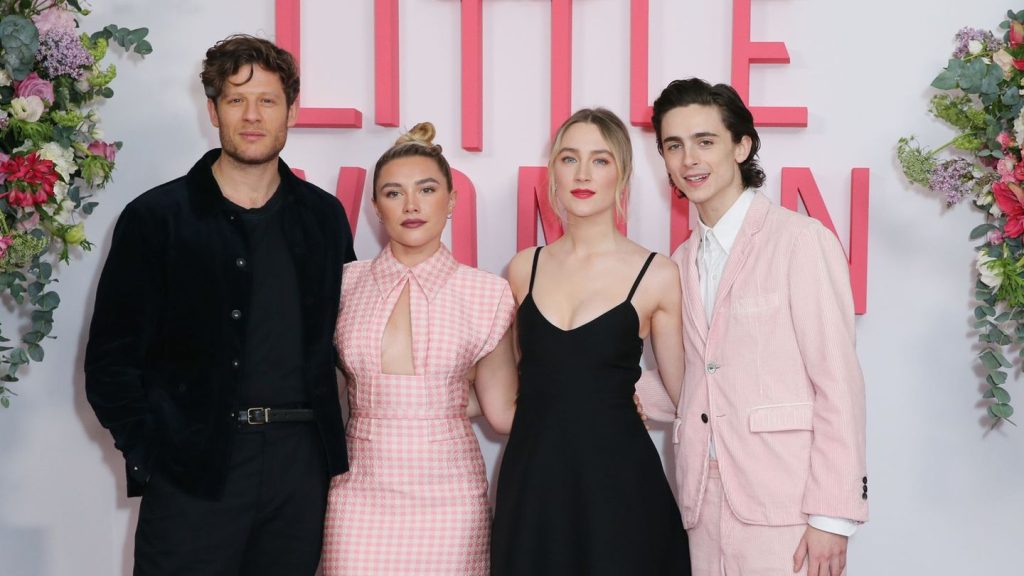 Leute: Timothée Chalamet wurde bei Dreh von Saoirse Ronan gerügt