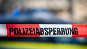 Schwalm-Eder-Kreis: Schwer verletzter Mann vor Haus gefunden