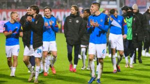 Fußball-Bundesliga: Torparty "surreal": Kiel geht versöhnlich in Winterpause