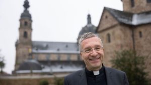 Kirche und Gesellschaft: Bischof betont gesellschaftliche Relevanz des Christentums