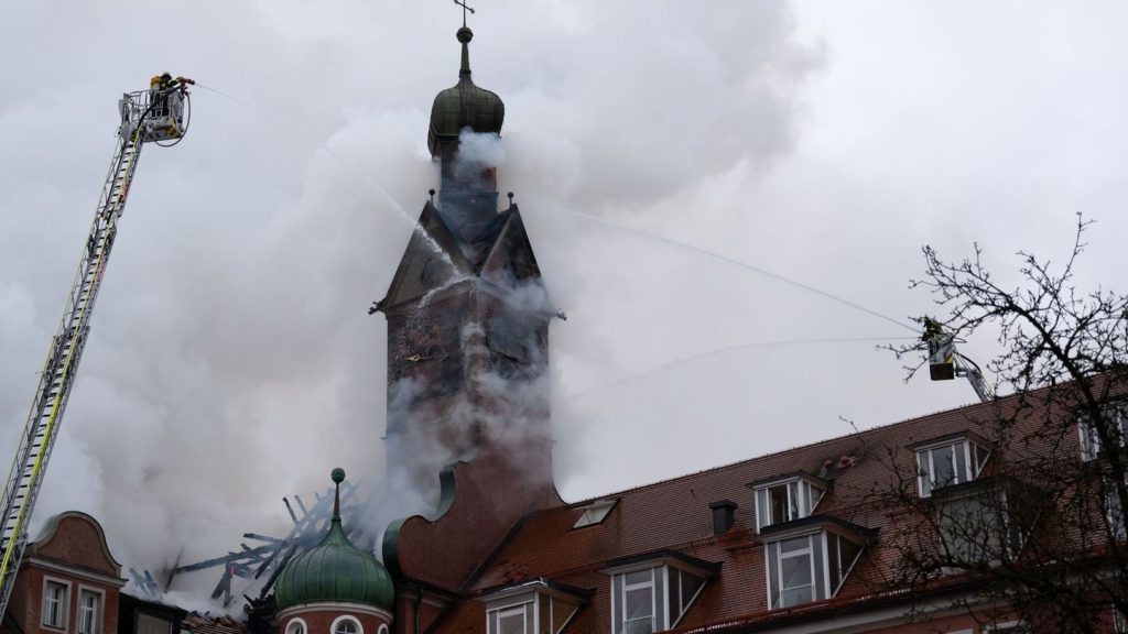 Feuer an Heiligabend: Mehrere Leichtverletzte bei Brand in Seniorenwohnheim