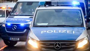 Tötung: Treppe heruntergestoßen - Mann gestorben