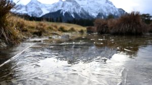 Winter in Bayern: Achtung auf dem Eis: Kreiswasserwacht Starnberg gibt Tipps