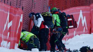 Ski Alpin: Ski-Star Sarrazin nach Operation wach und bei Bewusstsein