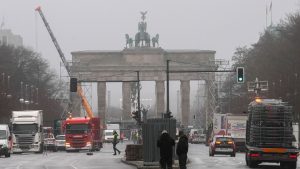 Jahreswechsel: Tausende Polizisten und große Party zu Silvester