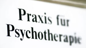 Jobverluste treffen Psyche: Therapeuten warnen: Industriekrise gefährdet Psyche