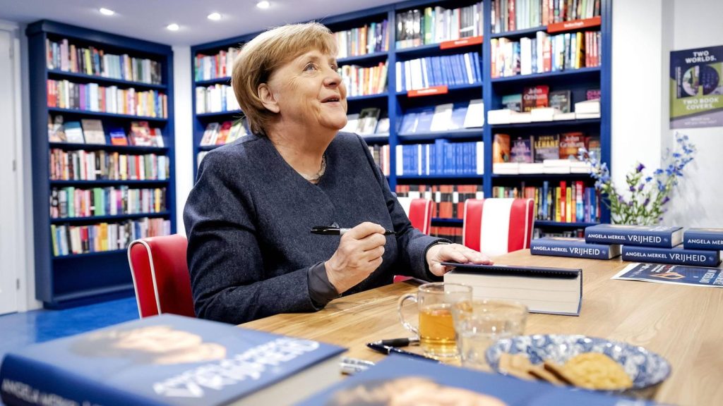 Kolumne: Blick aus Berlin: Wie Merkel die Politik zum Bücher schreiben brachte