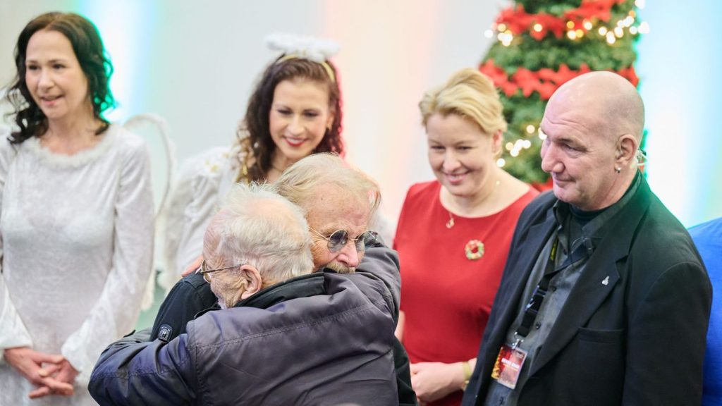 Zum 30. Mal: Frank Zander serviert wieder Gänsebraten für Obdachlose und Bedürftige