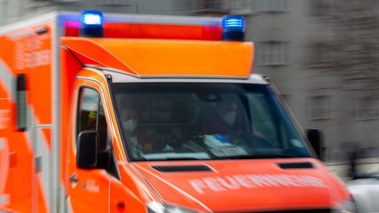 Silvesternacht: Mann in Hamburg stirbt bei Unfall mit selbstgebautem Böller