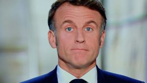 Macron deutet in Neujahrsansprache mögliche Referenden an