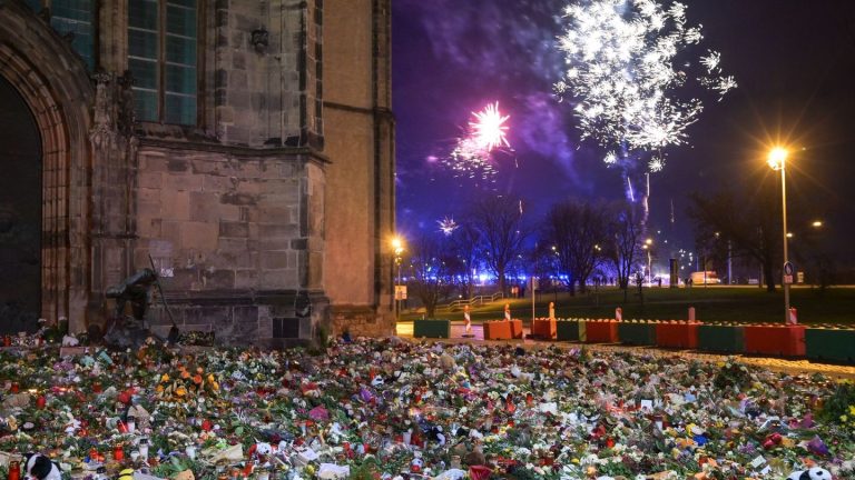 Jahreswechsel: Silvester in Sachsen-Anhalt: Brände und Verletzte