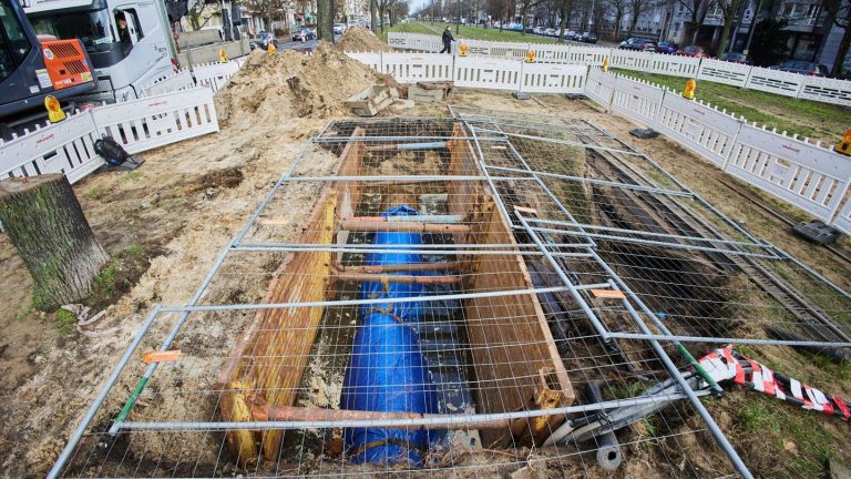 Wasserrohrbruch an Silvester: Wasserbetriebe: Monatelange Bauarbeiten wegen Rohrbruch