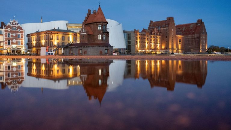 Einladung: Schwesigs Neujahrsempfang im Ozeaneum - Ehrung für Lohmeyers