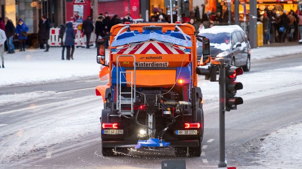 Schneefall und Glätte: Schneefall in Hamburg – Großeinsatz der Stadtreinigung