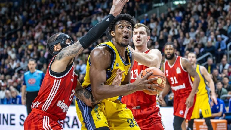 Basketball: Alba Berlin schlägt überraschend Bayern München