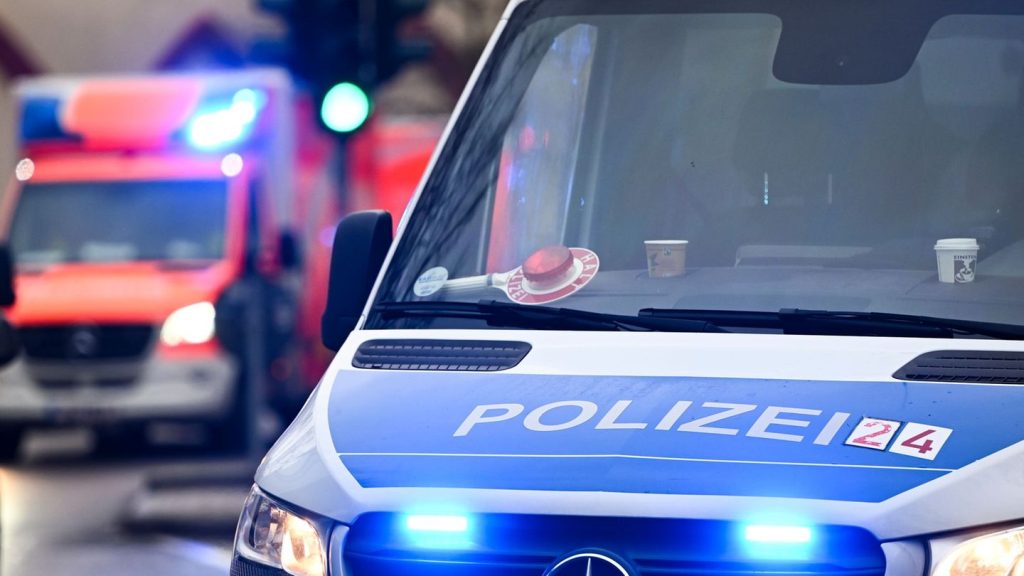 Polizeieinsatz: Seniorin in Marzahn niedergestochen - Enkel festgenommen