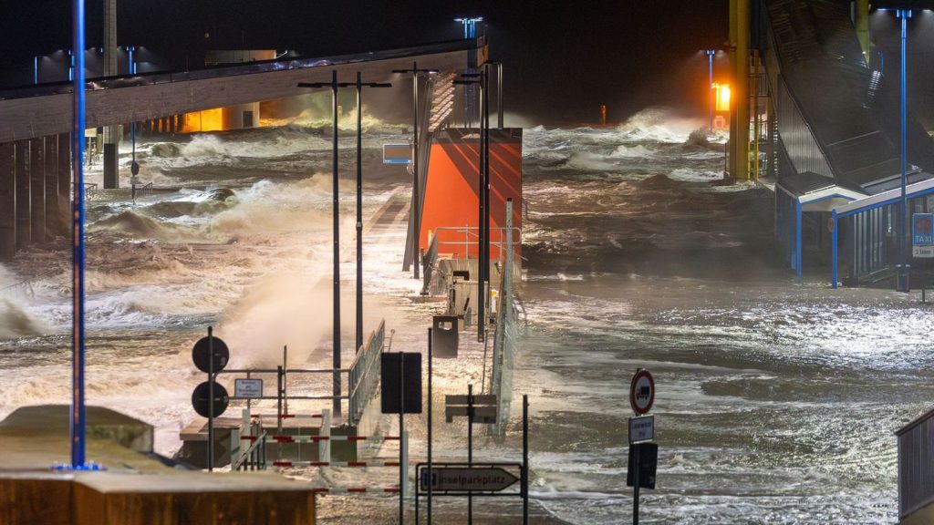 Sturmtief "Bernd": Sturm sorgt für Schäden im Norden und bringt Wassermassen