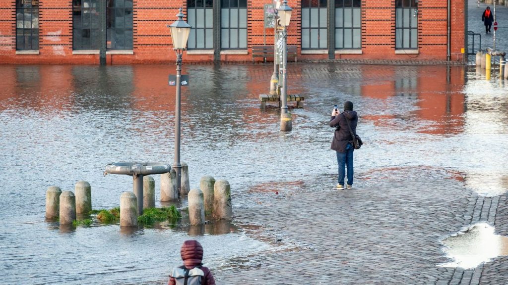 Hochwasser: BSH warnt vor Sturmflut im Norden