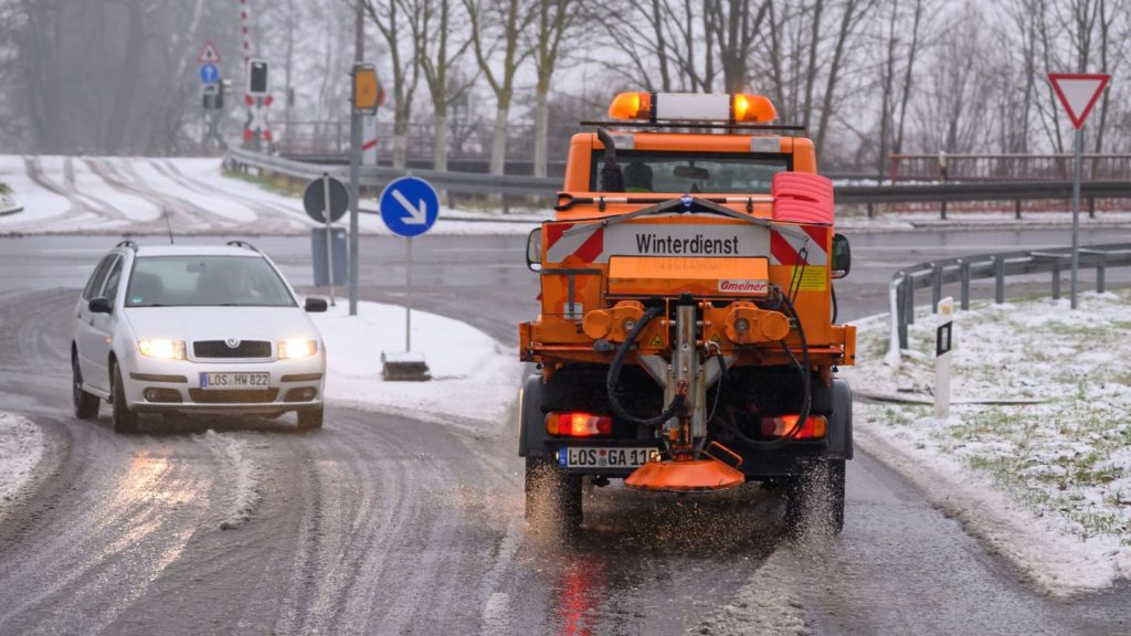 Wintereinbruch: Mehr Unfälle in Brandenburg wegen Neuschnee