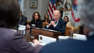 Feuer im Großraum Los Angeles: Biden: Brände "verheerendste" in der Geschichte Kaliforniens