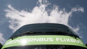 Zwei Tote und elf Verletzte bei Unfall von Flixbus in Brandenburg