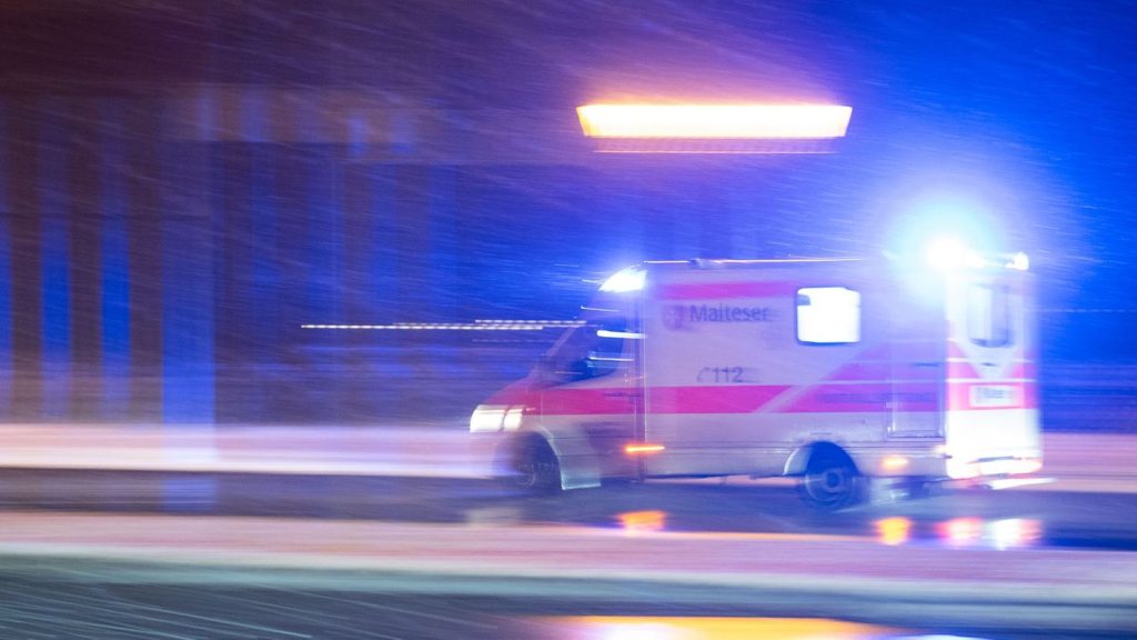 Verkehr: Vorfahrt genommen: Mann wird bei Unfall schwer verletzt