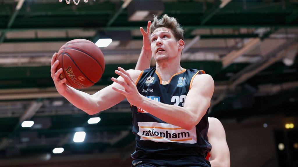 Basketball-Bundesliga: Skyliners verlängern Vertrag mit Flügelspieler Heckmann