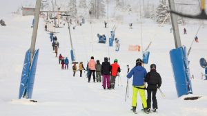 Lifte und Pisten geöffnet: Zahlreiche Wintersportler am Wochenende im Harz unterwegs