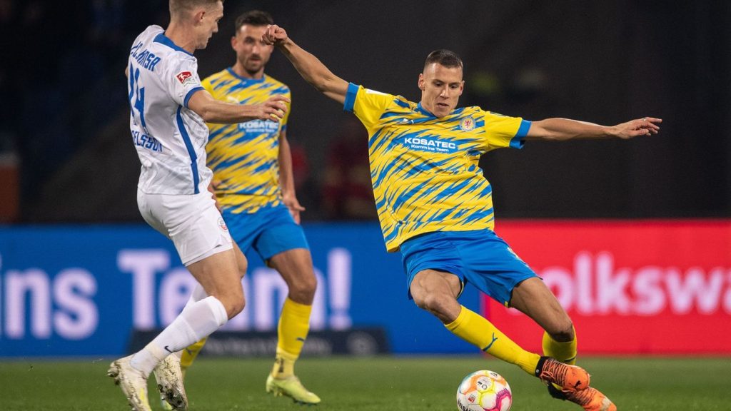 2. Fußball-Bundesliga: Bericht: Braunschweig beschäftigt sich mit Benkovic-Rückkehr