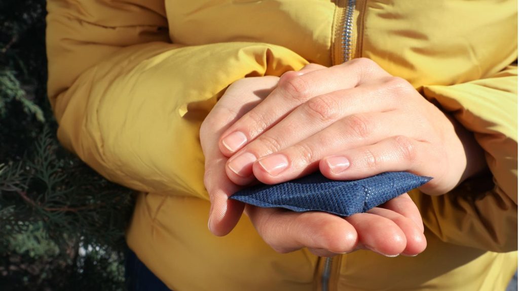 Vergleich: Wiederverwendbare Taschenwärmer: Gadgets gegen kalte Hände im Winter